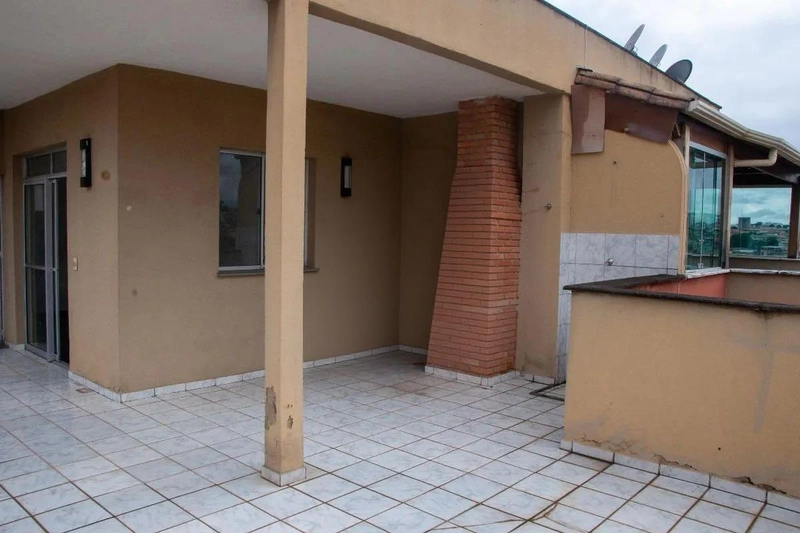 COBERTURA À VENDA NO BAIRRO RESSACA: 2ª foto da galeria de imagens do imóvel