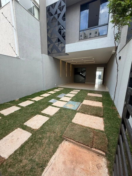 Casa à venda com 190m², 3 quartos e 2 vagas: 1ª foto da galeria de imagens do imóvel