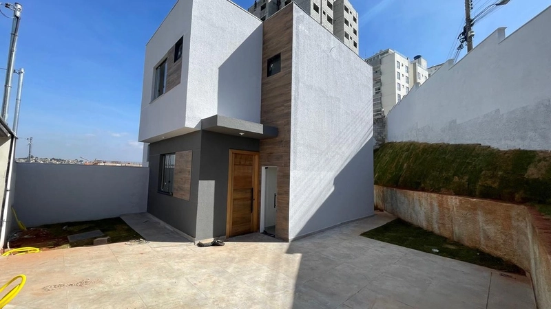 Casa com 3 quartos à venda em Belo Horizonte, no bairro Manacás: 2ª foto da galeria de imagens do imóvel