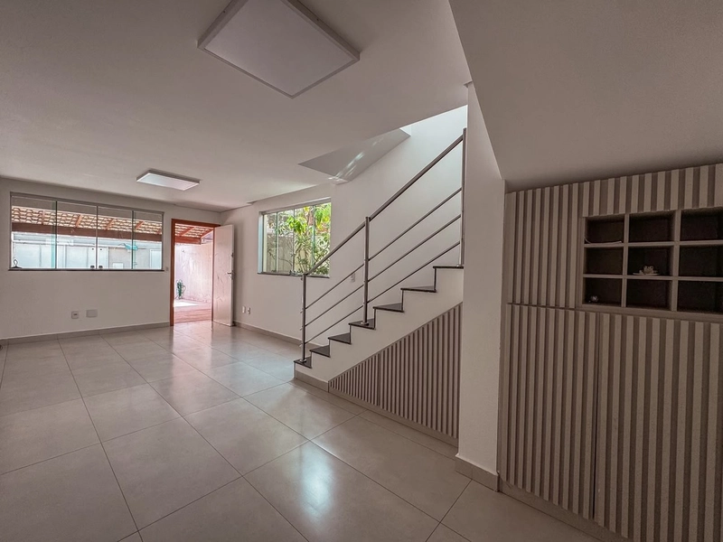 CASA GEMINADA PARA LOCAÇÃO ENTRADA INDIVIDUAL | BAIRRO JD. LEBLON: 9ª foto da galeria de imagens do imóvel