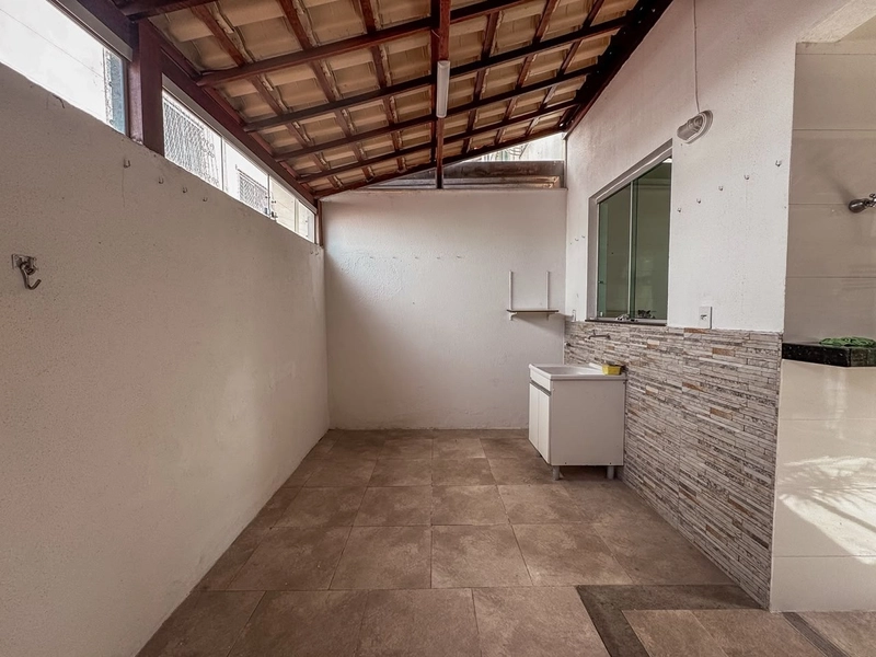 CASA GEMINADA PARA LOCAÇÃO ENTRADA INDIVIDUAL | BAIRRO JD. LEBLON: 18ª foto da galeria de imagens do imóvel