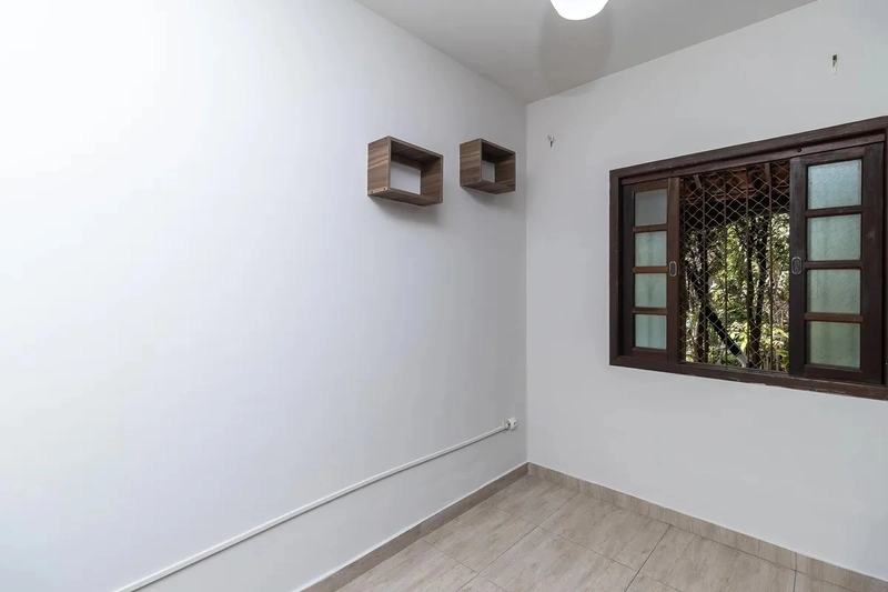 CASA GEMINADA LINEAR  C/ ENTRADA COLETIVA A VENDA NO SERRANO: 4ª foto da galeria de imagens do imóvel