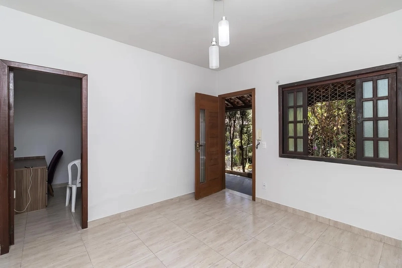 CASA GEMINADA LINEAR  C/ ENTRADA COLETIVA A VENDA NO SERRANO: 2ª foto da galeria de imagens do imóvel
