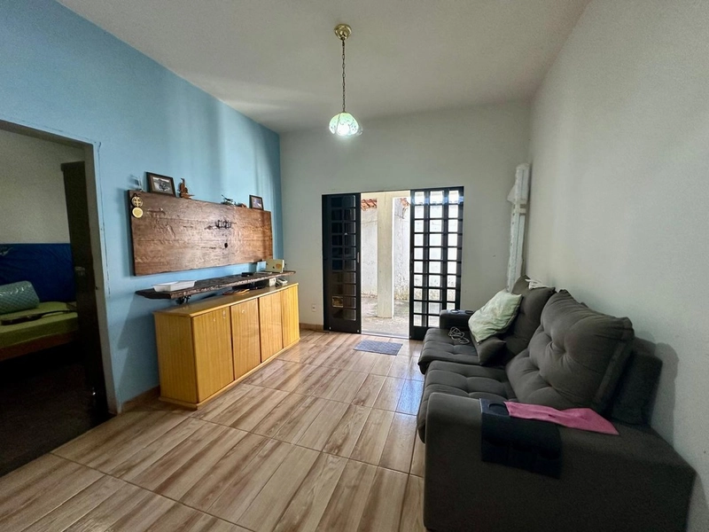 CASA À VENDA PARA REFORMA NO PARQUE RECREIO: 2ª foto da galeria de imagens do imóvel