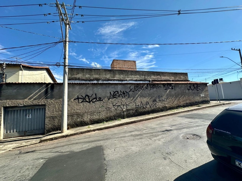 CASA À VENDA PARA REFORMA NO PARQUE RECREIO: 25ª foto da galeria de imagens do imóvel