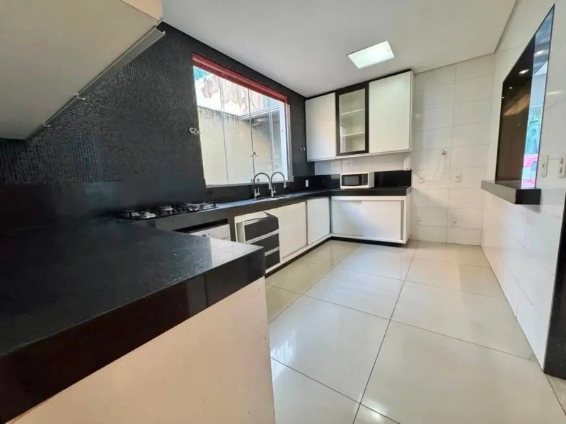 CASA ALTO PADRÃO | 4 QUARTOS | 2 SUÍTES | 4 VAGAS | BAIRRO TREVO: 8ª foto da galeria de imagens do imóvel
