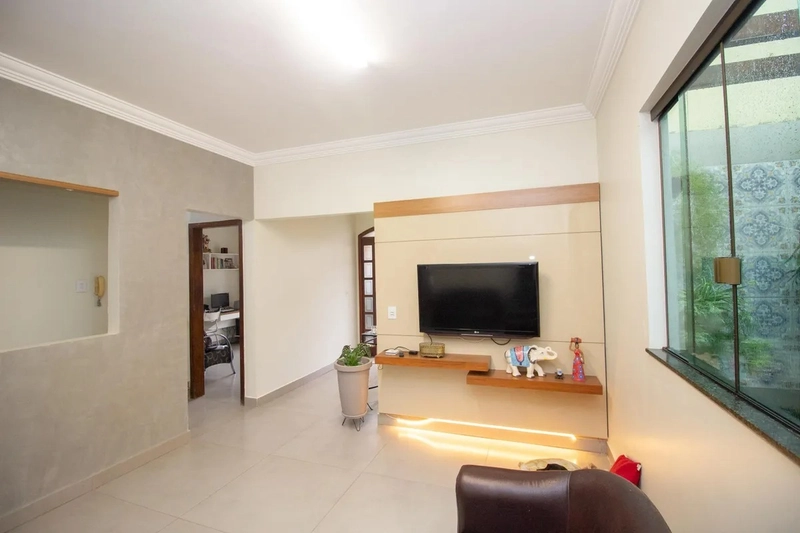 CASA À VENDA NO JARDIM LAGUNA: 11ª foto da galeria de imagens do imóvel