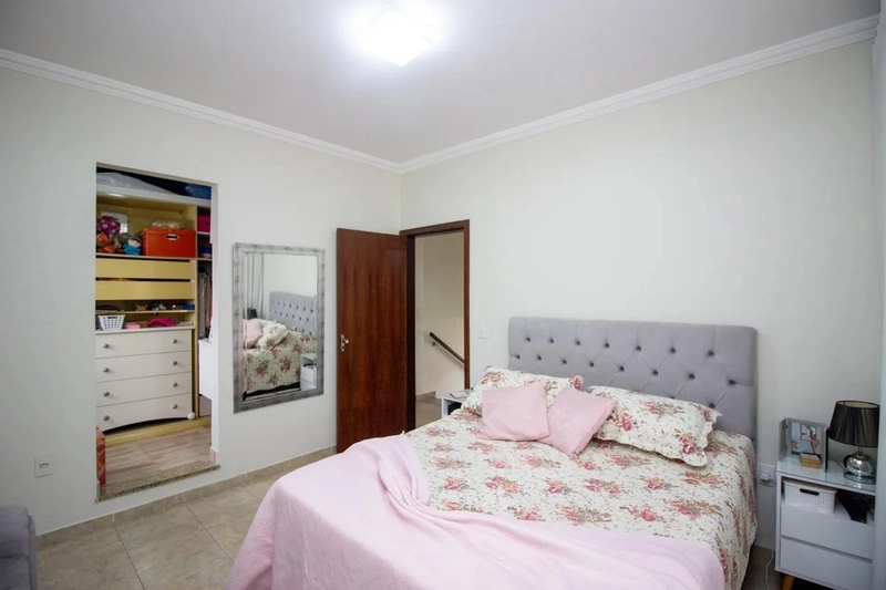 CASA À VENDA NO JARDIM LAGUNA: 14ª foto da galeria de imagens do imóvel