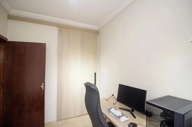 CASA À VENDA NO JARDIM LAGUNA: 20ª foto da galeria de imagens do imóvel