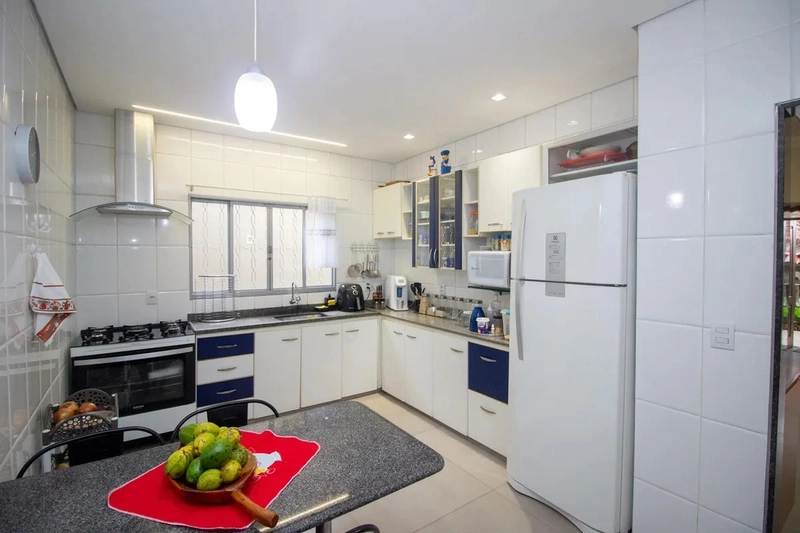 CASA À VENDA NO JARDIM LAGUNA: 9ª foto da galeria de imagens do imóvel