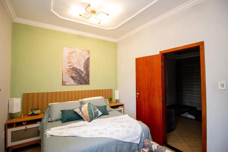 CASA À VENDA | 4 QUARTOS | 2 BANHEIROS | 4 VAGAS |: 26ª foto da galeria de imagens do imóvel