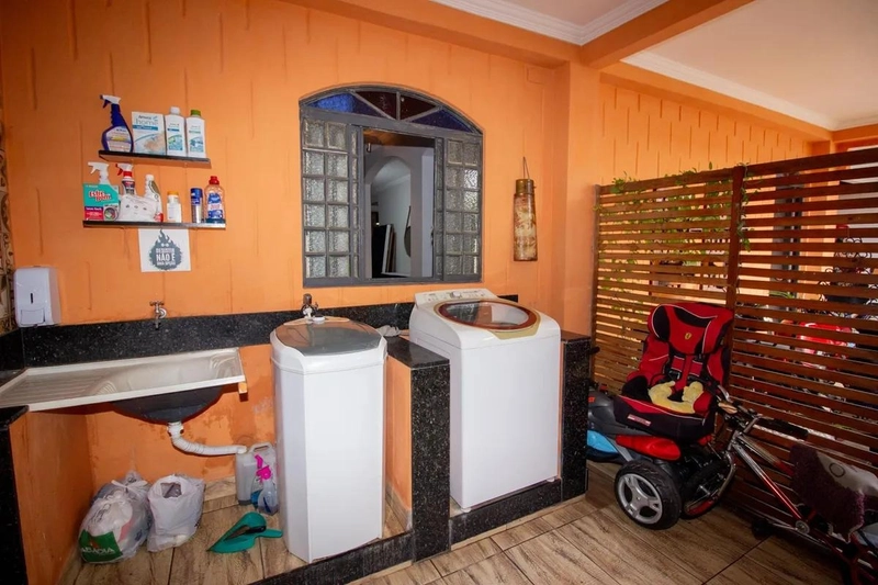 CASA À VENDA | 4 QUARTOS | 2 BANHEIROS | 4 VAGAS |: 41ª foto da galeria de imagens do imóvel