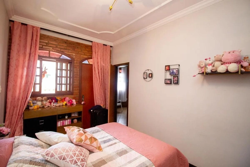CASA À VENDA | 4 QUARTOS | 2 BANHEIROS | 4 VAGAS |: 20ª foto da galeria de imagens do imóvel