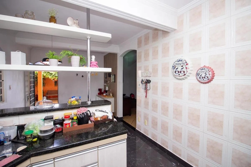 CASA À VENDA | 4 QUARTOS | 2 BANHEIROS | 4 VAGAS |: 13ª foto da galeria de imagens do imóvel