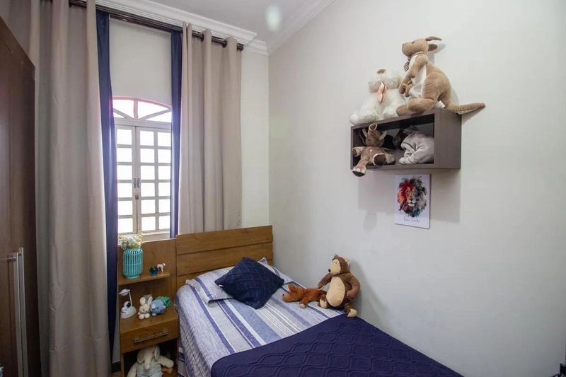 CASA À VENDA | 4 QUARTOS | 2 BANHEIROS | 4 VAGAS |: 22ª foto da galeria de imagens do imóvel