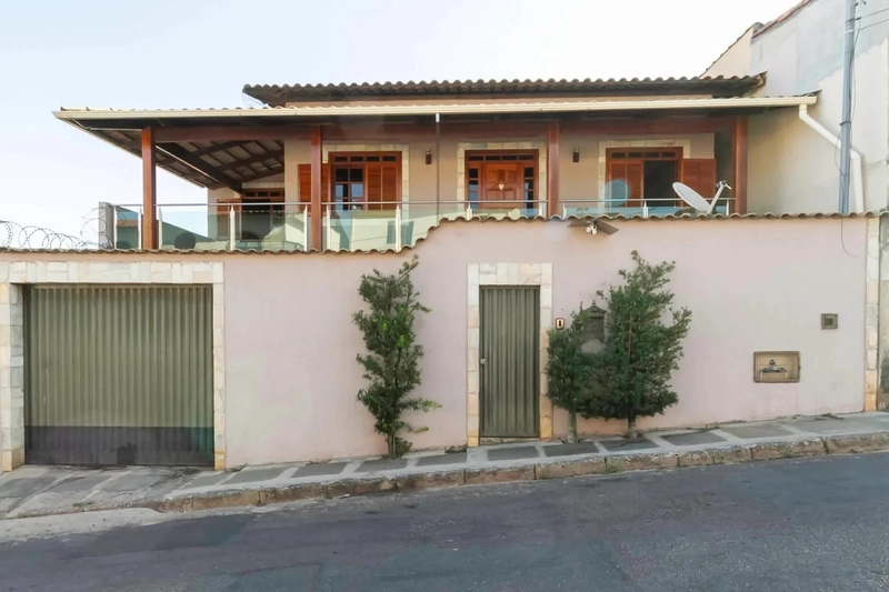 CASA À VENDA NA REGIÃO DO COQUEIROS: 1ª foto da galeria de imagens do imóvel