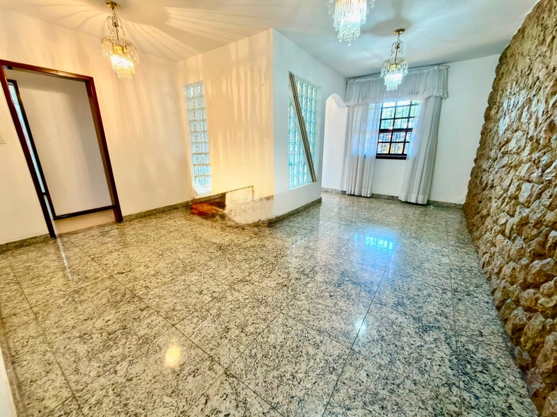 CASA COMERCIAL Á VENDA NO ALÍPIO DE MELO | LOTE 270 M² | 3 QTS | SUÍTE: 4ª foto da galeria de imagens do imóvel