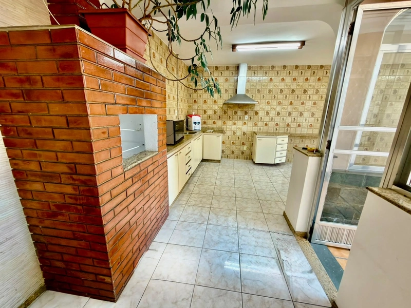 CASA COMERCIAL Á VENDA NO ALÍPIO DE MELO | LOTE 270 M² | 3 QTS | SUÍTE: 9ª foto da galeria de imagens do imóvel