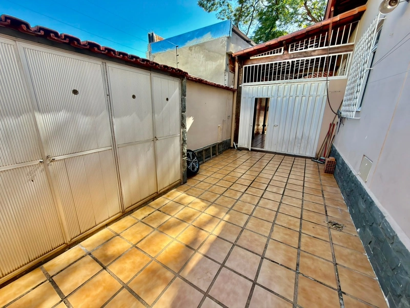 CASA COMERCIAL Á VENDA NO ALÍPIO DE MELO | LOTE 270 M² | 3 QTS | SUÍTE: 20ª foto da galeria de imagens do imóvel