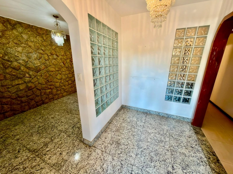 CASA COMERCIAL Á VENDA NO ALÍPIO DE MELO | LOTE 270 M² | 3 QTS | SUÍTE: 6ª foto da galeria de imagens do imóvel