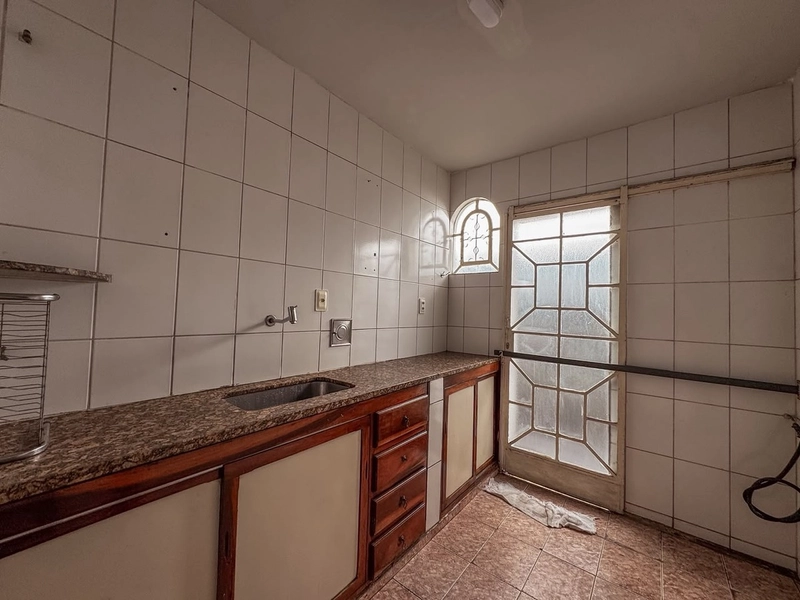 CASA RESIDENCIAL OU COMERCIAL Á VENDA NO SERRANO | 200M² LOTE: 9ª foto da galeria de imagens do imóvel