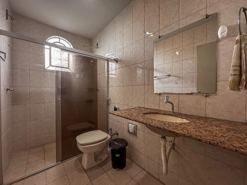 CASA RESIDENCIAL OU COMERCIAL Á VENDA NO SERRANO | 200M² LOTE: 24ª foto da galeria de imagens do imóvel