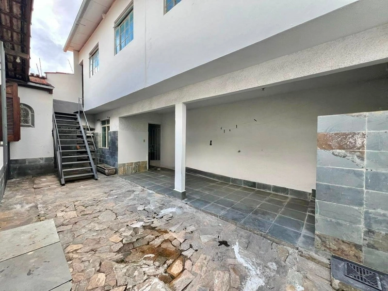CASA RESIDENCIAL OU COMERCIAL Á VENDA NO SERRANO | 200M² LOTE: 8ª foto da galeria de imagens do imóvel