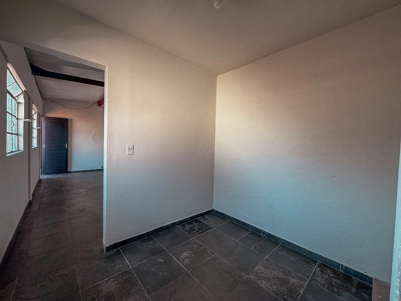 CASA RESIDENCIAL OU COMERCIAL Á VENDA NO SERRANO | 200M² LOTE: 34ª foto da galeria de imagens do imóvel