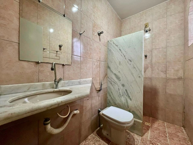 CASA RESIDENCIAL OU COMERCIAL Á VENDA NO SERRANO | 200M² LOTE: 30ª foto da galeria de imagens do imóvel