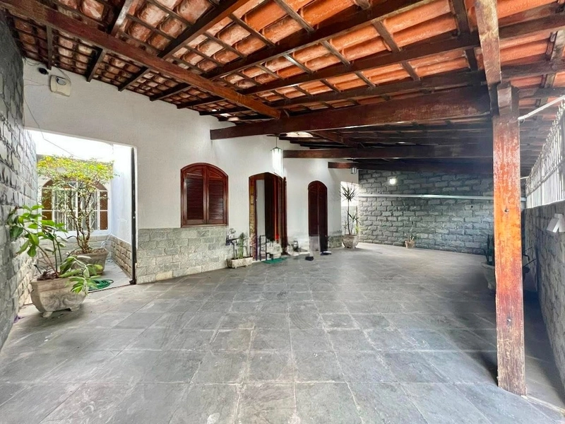 CASA RESIDENCIAL OU COMERCIAL Á VENDA NO SERRANO | 200M² LOTE: 2ª foto da galeria de imagens do imóvel