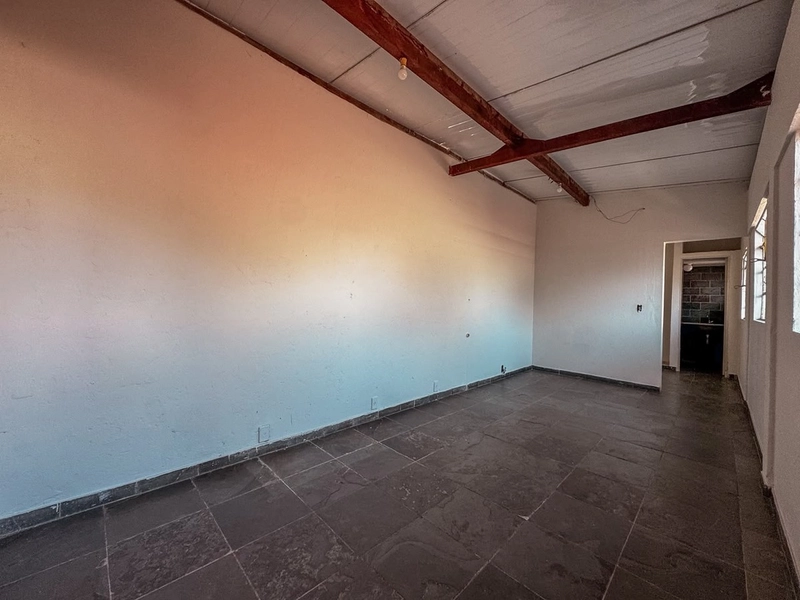 CASA RESIDENCIAL OU COMERCIAL Á VENDA NO SERRANO | 200M² LOTE: 27ª foto da galeria de imagens do imóvel