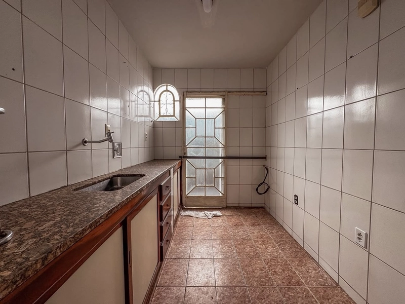 CASA RESIDENCIAL OU COMERCIAL Á VENDA NO SERRANO | 200M² LOTE: 10ª foto da galeria de imagens do imóvel