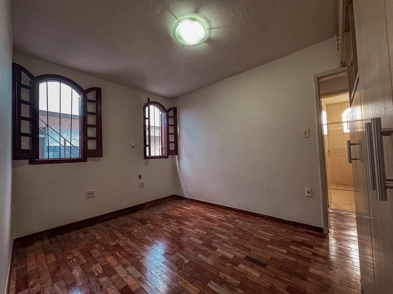 CASA RESIDENCIAL OU COMERCIAL Á VENDA NO SERRANO | 200M² LOTE: 25ª foto da galeria de imagens do imóvel