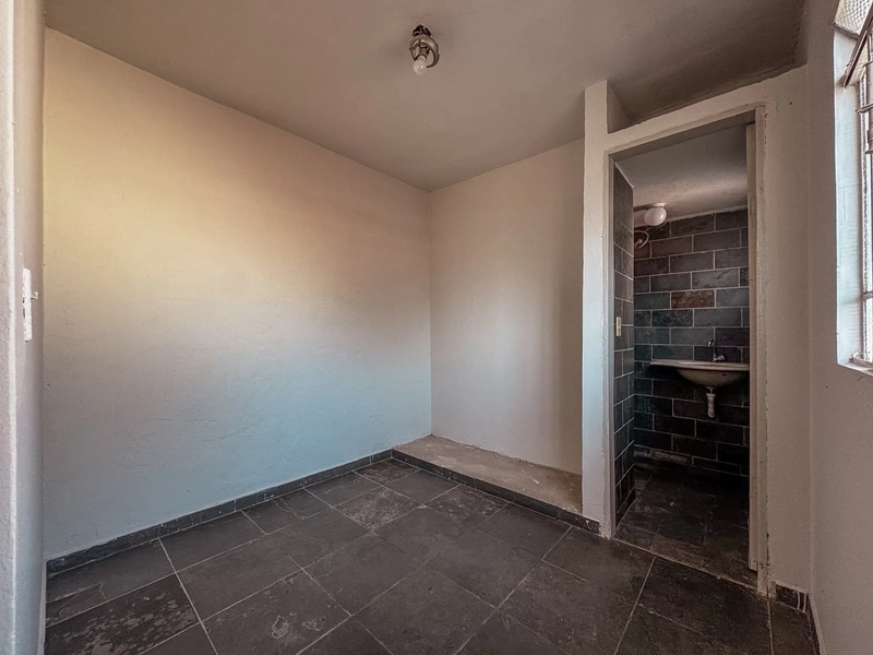 CASA RESIDENCIAL OU COMERCIAL Á VENDA NO SERRANO | 200M² LOTE: 31ª foto da galeria de imagens do imóvel