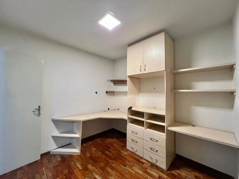 CASA RESIDENCIAL OU COMERCIAL Á VENDA NO SERRANO | 200M² LOTE: 18ª foto da galeria de imagens do imóvel