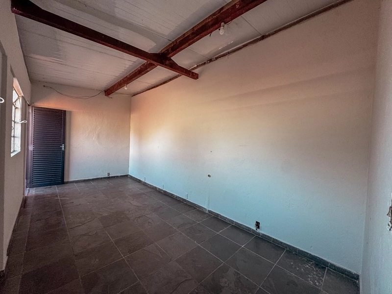 CASA RESIDENCIAL OU COMERCIAL Á VENDA NO SERRANO | 200M² LOTE: 28ª foto da galeria de imagens do imóvel