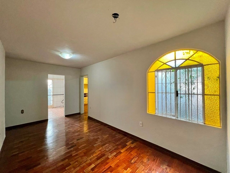 CASA RESIDENCIAL OU COMERCIAL Á VENDA NO SERRANO | 200M² LOTE: 14ª foto da galeria de imagens do imóvel