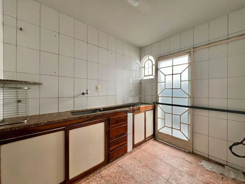 CASA RESIDENCIAL OU COMERCIAL Á VENDA NO SERRANO | 200M² LOTE: 17ª foto da galeria de imagens do imóvel
