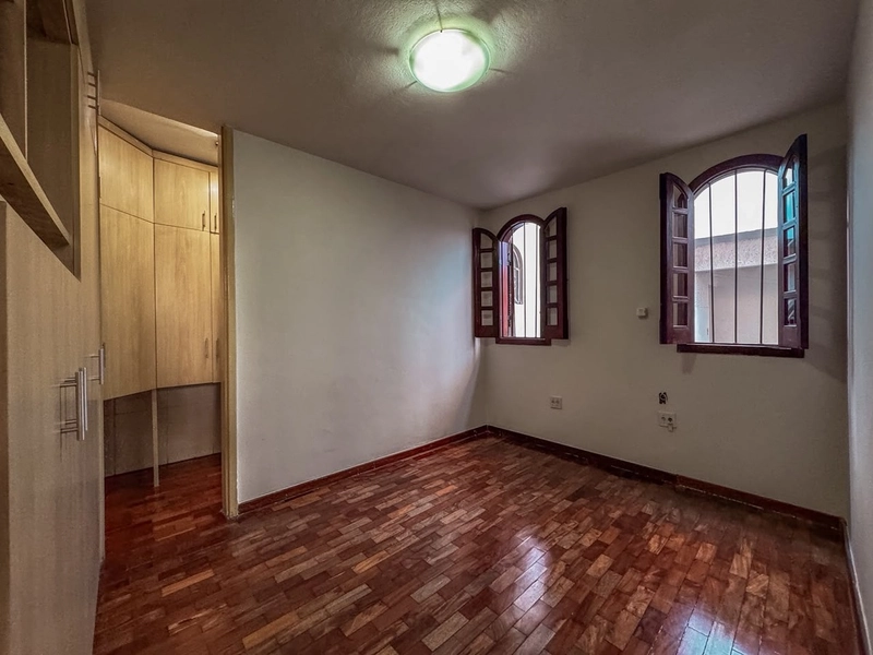 CASA RESIDENCIAL OU COMERCIAL Á VENDA NO SERRANO | 200M² LOTE: 14ª foto da galeria de imagens do imóvel