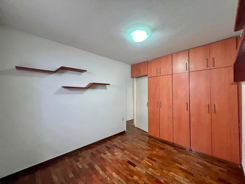 CASA RESIDENCIAL OU COMERCIAL Á VENDA NO SERRANO | 200M² LOTE: 19ª foto da galeria de imagens do imóvel
