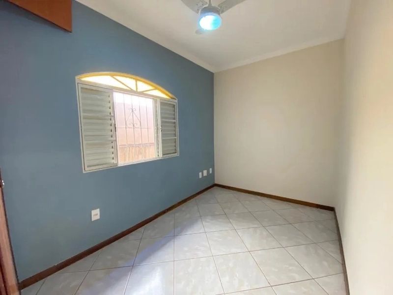 CASA A VENDA LINEAR  BAIRRO PAQUETÁ: 14ª foto da galeria de imagens do imóvel