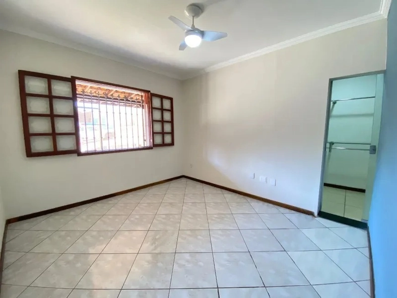 CASA A VENDA LINEAR  BAIRRO PAQUETÁ: 11ª foto da galeria de imagens do imóvel