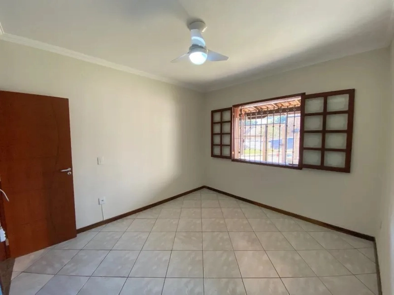 CASA A VENDA LINEAR  BAIRRO PAQUETÁ: 12ª foto da galeria de imagens do imóvel
