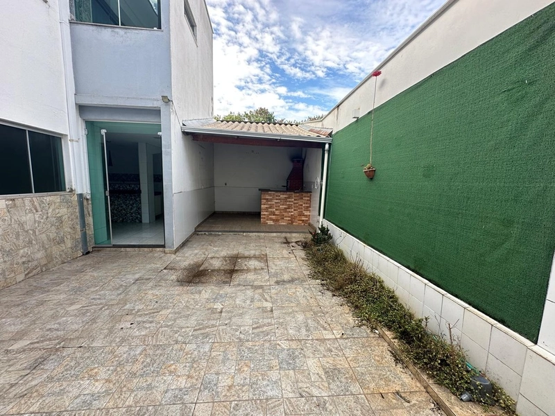 CASA GEMINADA INDIVIDUAL Á VENDA NO XANGRI-LÁ| 120 M² | 03 QUARTOS: 2ª foto da galeria de imagens do imóvel