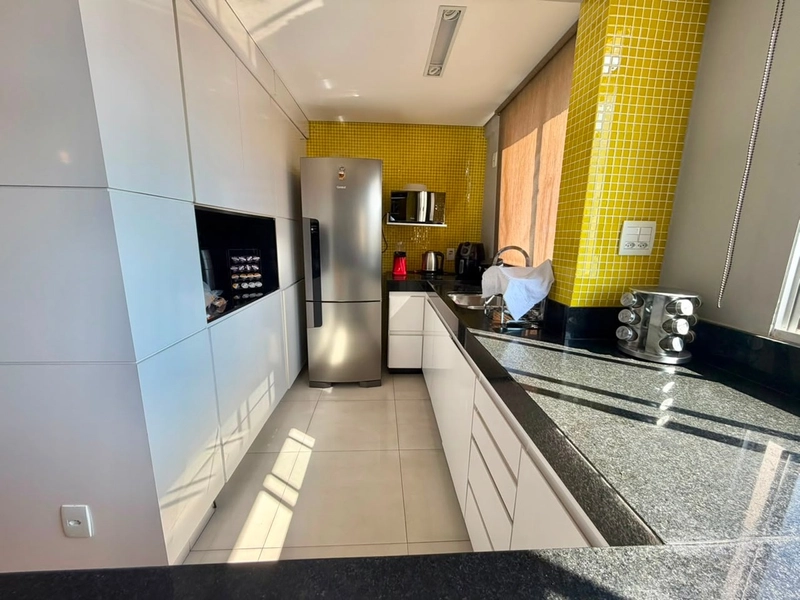 BELÍSSIMA COBERTURA Á VENDA NO BAIRRO MANACÁS | 2 QUARTOS | 3 BANHOS: 18ª foto da galeria de imagens do imóvel