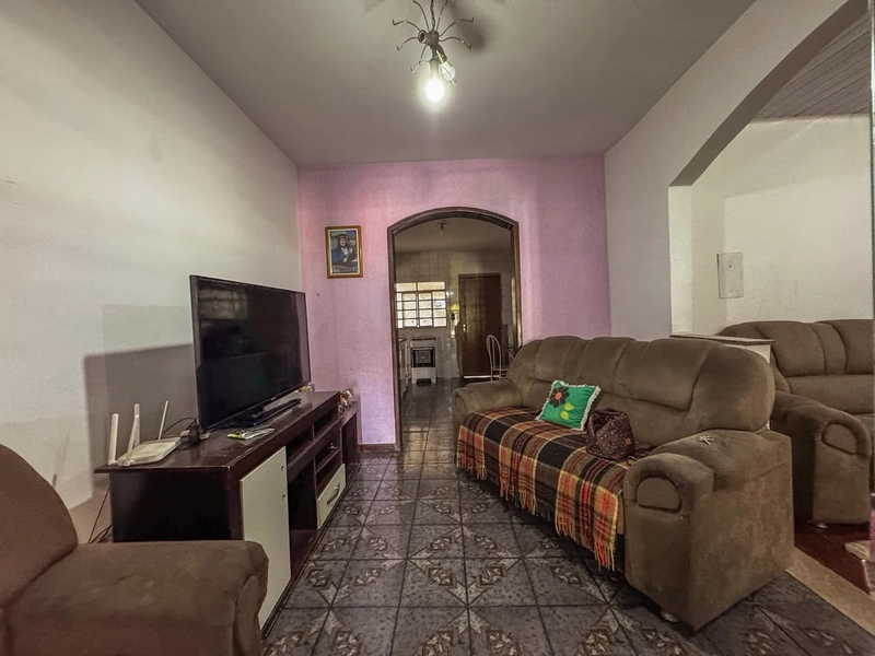 CASA COMERCIAL INDIVIDUAL À VENDA NO CARAJAS (PEDRA AZUL) CONTAGEM: 8ª foto da galeria de imagens do imóvel