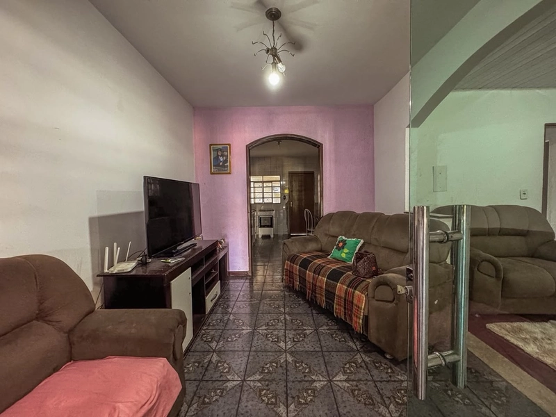 CASA COMERCIAL INDIVIDUAL À VENDA NO CARAJAS (PEDRA AZUL) CONTAGEM: 5ª foto da galeria de imagens do imóvel