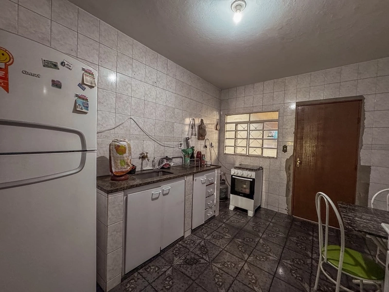 CASA COMERCIAL INDIVIDUAL À VENDA NO CARAJAS (PEDRA AZUL) CONTAGEM: 18ª foto da galeria de imagens do imóvel