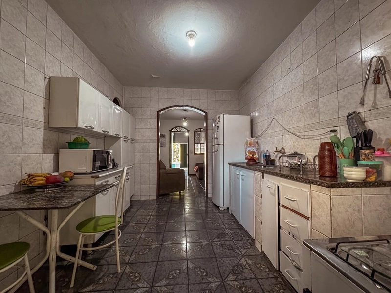 CASA COMERCIAL INDIVIDUAL À VENDA NO CARAJAS (PEDRA AZUL) CONTAGEM: 13ª foto da galeria de imagens do imóvel