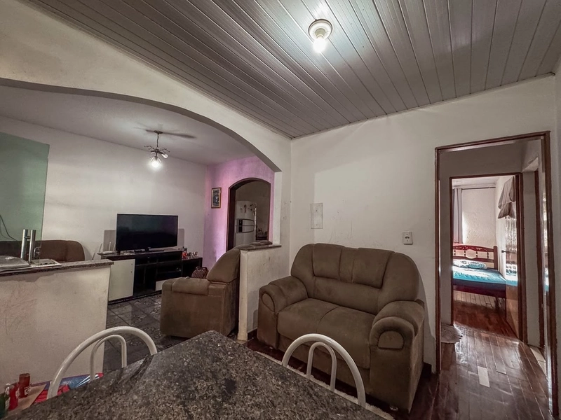 CASA COMERCIAL INDIVIDUAL À VENDA NO CARAJAS (PEDRA AZUL) CONTAGEM: 9ª foto da galeria de imagens do imóvel